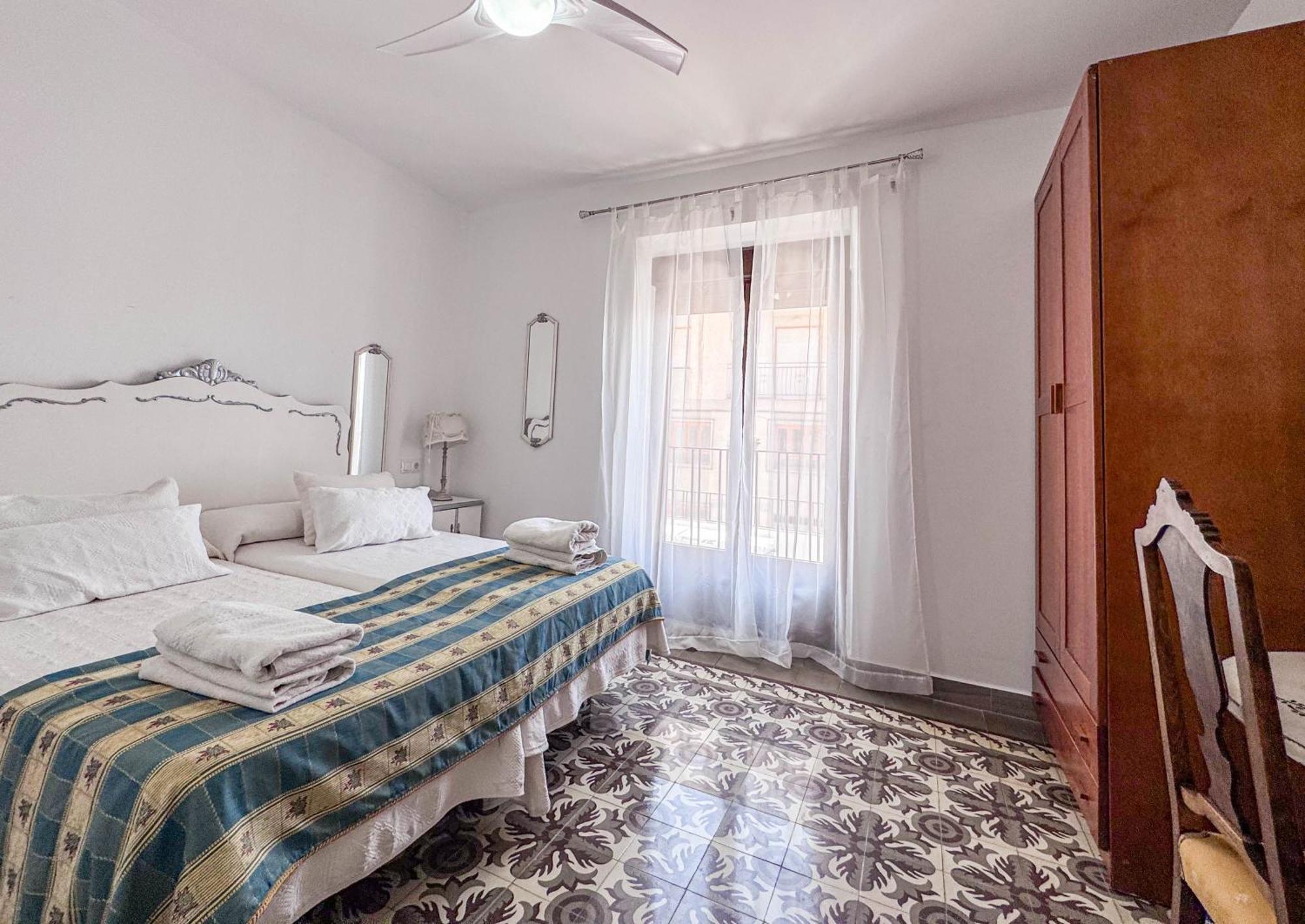 Casa Cueva Rural Vico Ideal Grandes Grupos Holiday home Freila