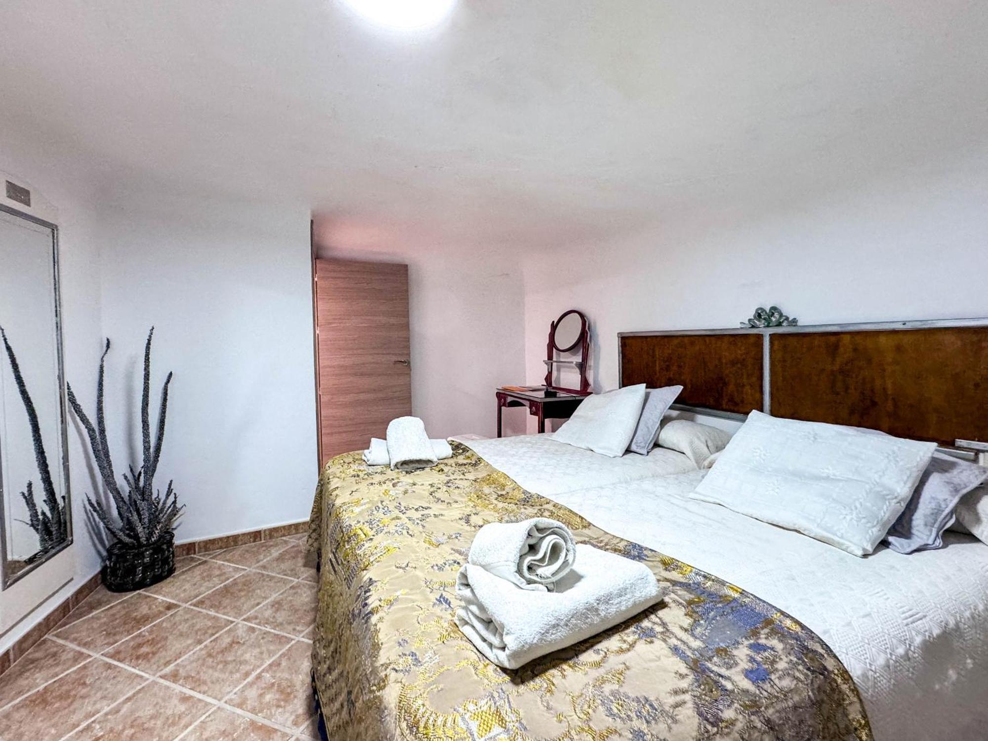 Casa Cueva Rural Vico Ideal Grandes Grupos Freila